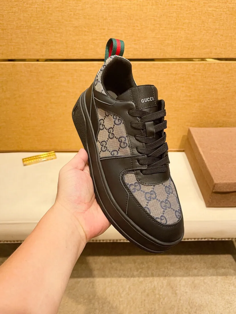 Factory price 440 [Gucci] Gucci's latest casual Korean-style men's shoes, new autumn and winter design, perfect workmanship, cabinet quality, upper: cowhide material, leather lining; soft and comfortable, rubber outsole ultra-light, wear-resistant, simple, versatile fashion men's shoes, color optional, size 38--44